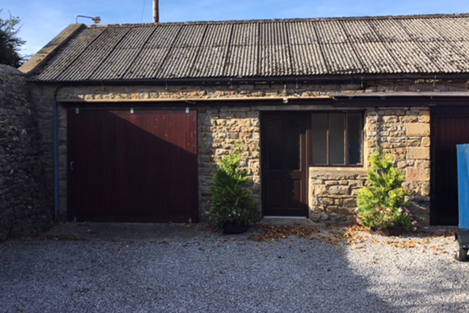 Front of Simon Barningham Funeral Directors